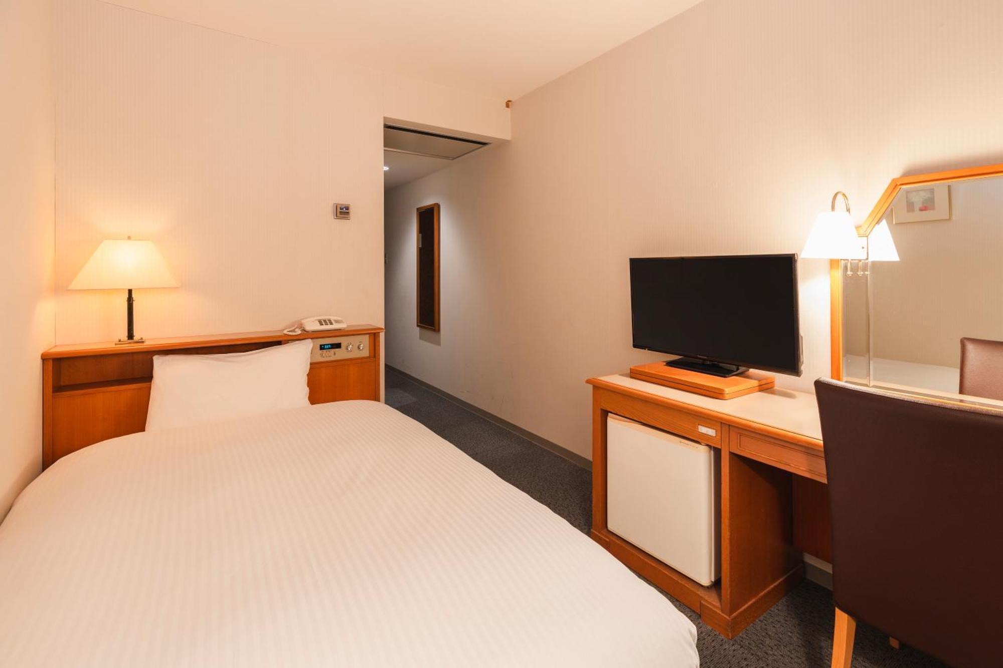 Hotel Sunroute Niigata Exterior photo