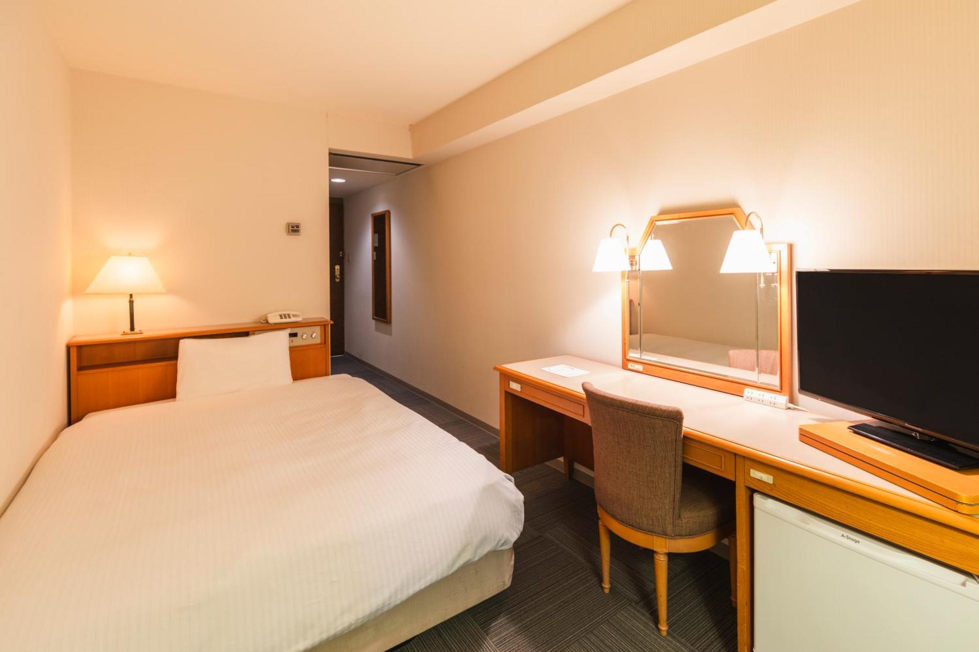 Hotel Sunroute Niigata Exterior photo