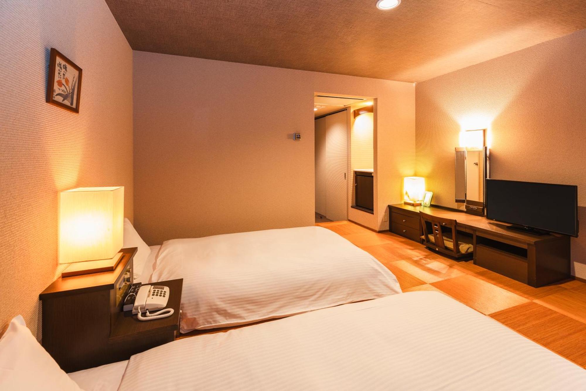 Hotel Sunroute Niigata Exterior photo